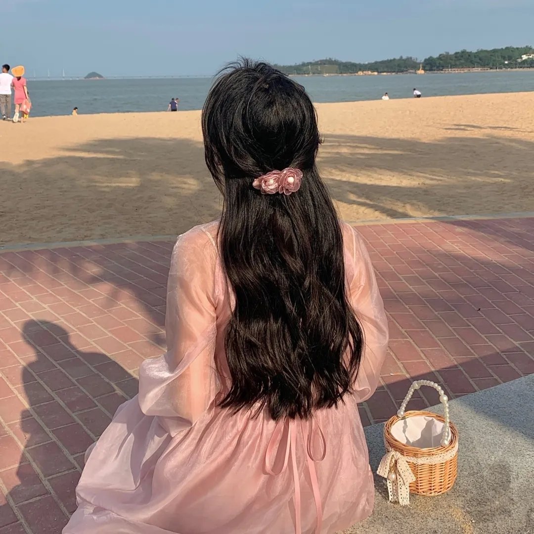 黑色蜂群